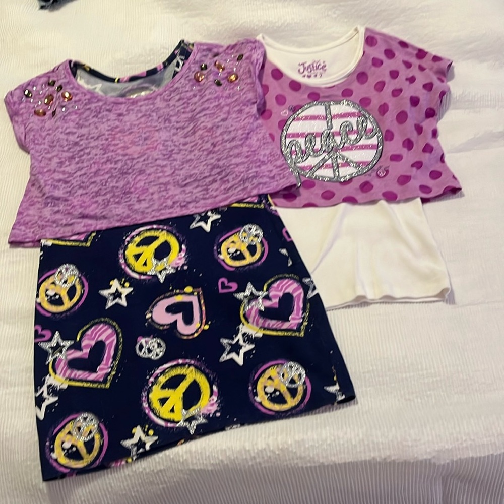 Bundle of 2 Justice tops size 7